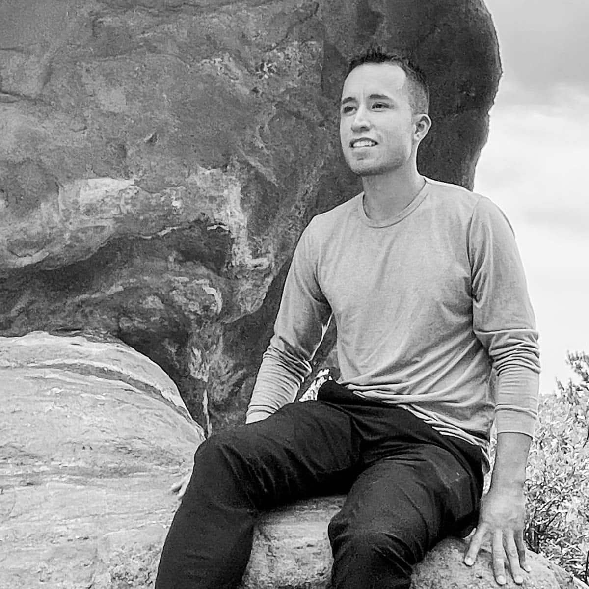 Vince Casas headshot